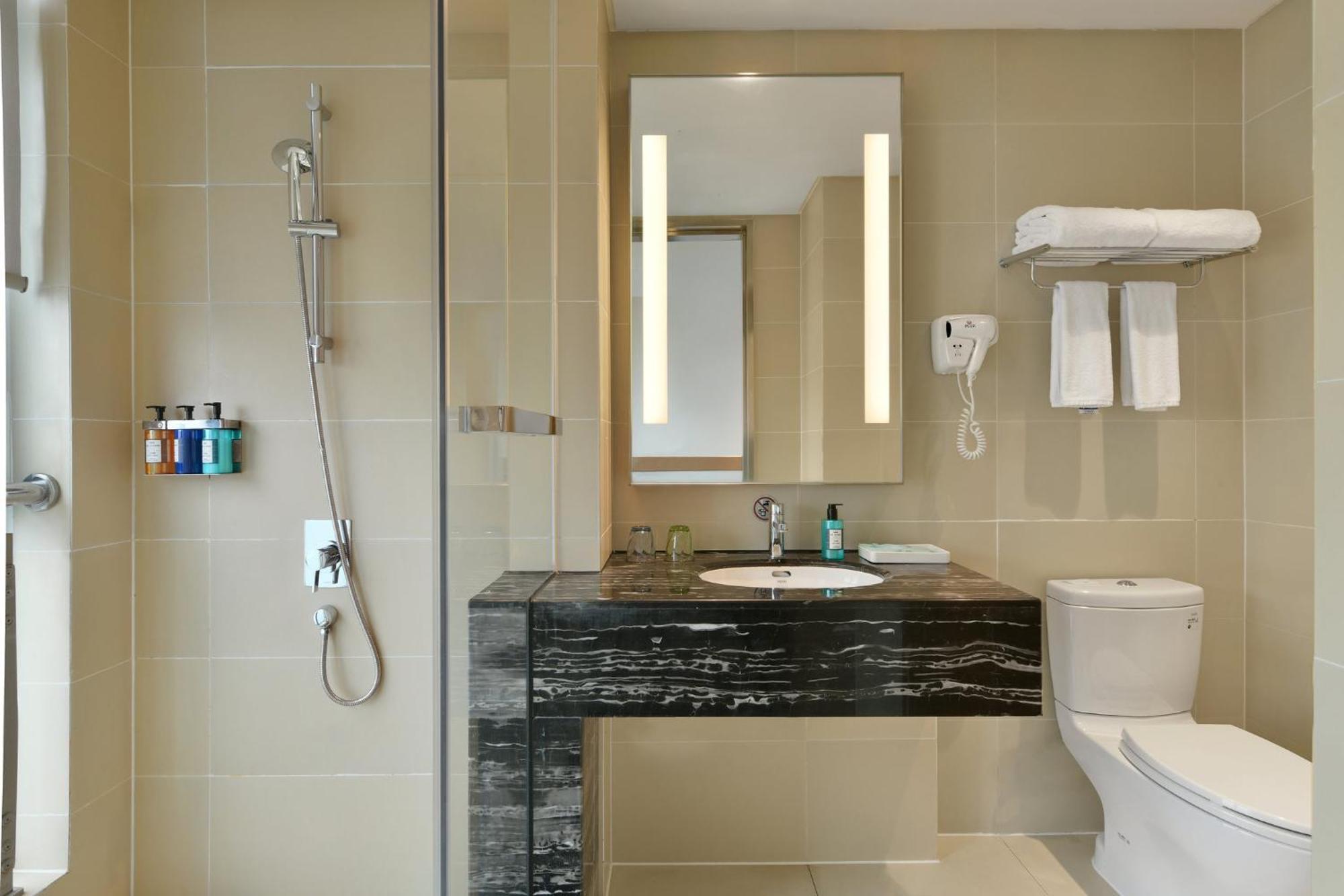 Holiday Inn Express Chengdu Huanhuaxi By Ihg-Near Jinsha Site Musem,Near Wuhou Temple Museum,Welcome Drinks,Free Gym,Free Self-Service Laundry Extérieur photo
