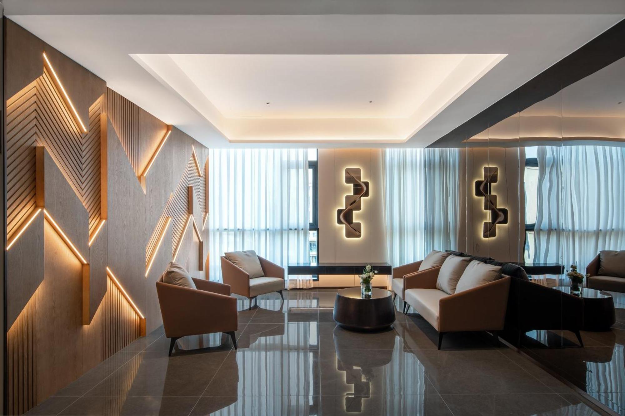 Holiday Inn Express Chengdu Huanhuaxi By Ihg-Near Jinsha Site Musem,Near Wuhou Temple Museum,Welcome Drinks,Free Gym,Free Self-Service Laundry Extérieur photo