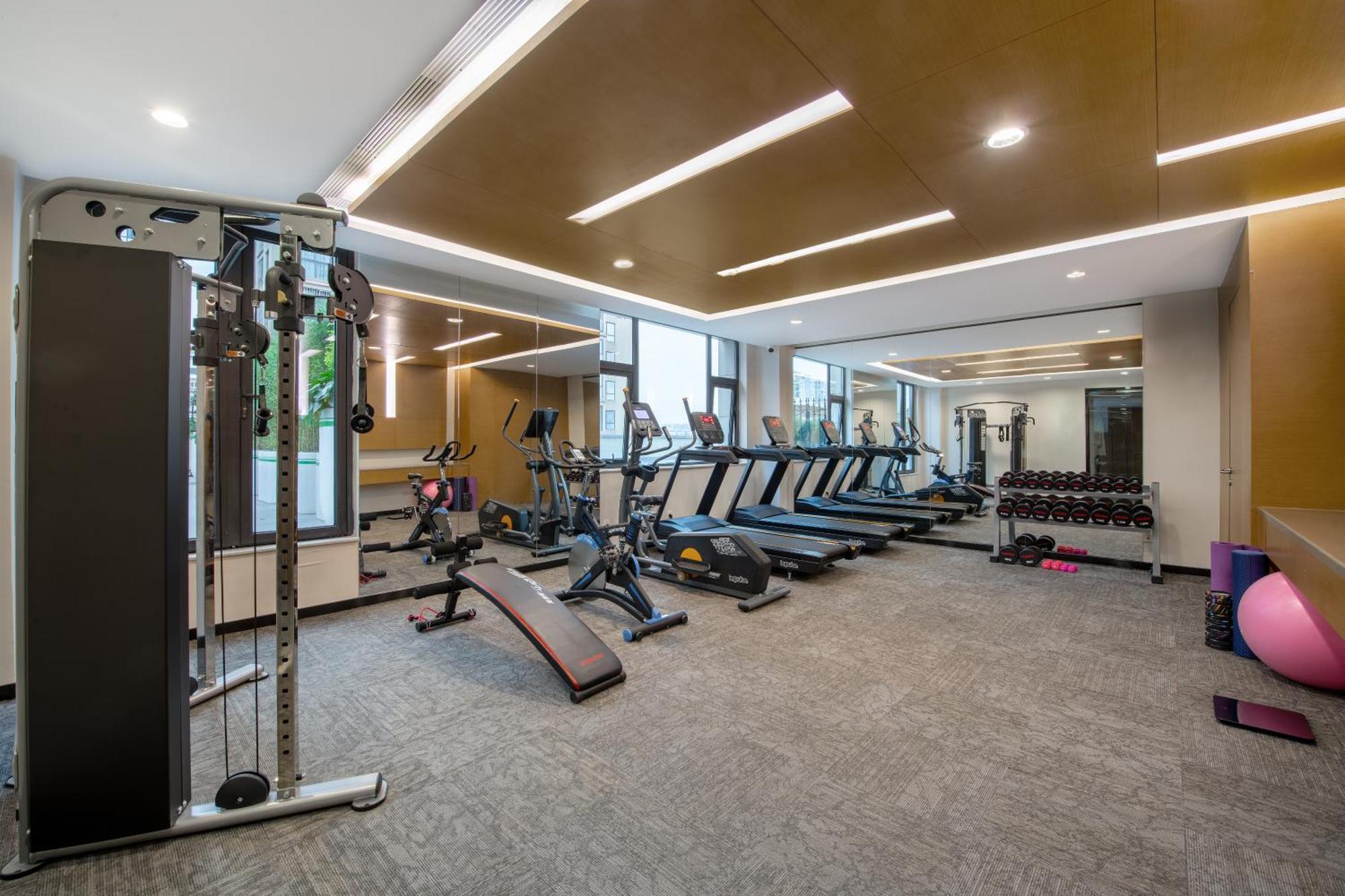 Holiday Inn Express Chengdu Huanhuaxi By Ihg-Near Jinsha Site Musem,Near Wuhou Temple Museum,Welcome Drinks,Free Gym,Free Self-Service Laundry Extérieur photo